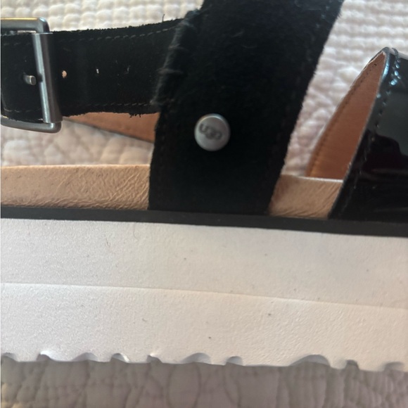 UGG Black Braelynn Women's Sandals - Picture 7 of 8